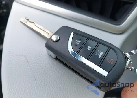 2020 Toyota Corolla Se из США, поврежденный, VIN JTDS4RCE6LJ021362